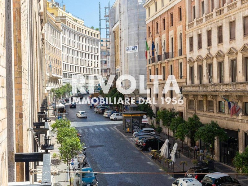 Immobile commerciale in Affitto a Roma, 3'000&euro;, 54 m²