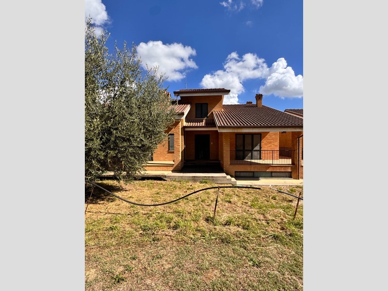 Appartamento in Vendita a Magliano di Tenna, 163'000&euro;, 180 m²