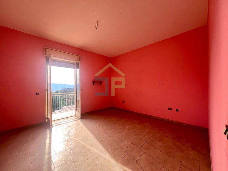 Quadrilocale in Vendita a Misilmeri, 74'000&euro;, 105 m²