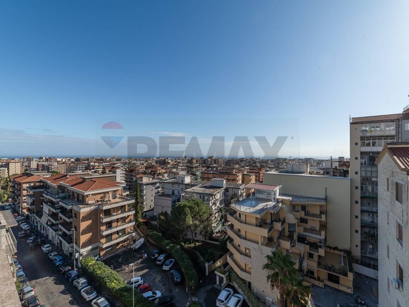 Appartamento in Vendita a Catania, 278'000&euro;, 161 m²