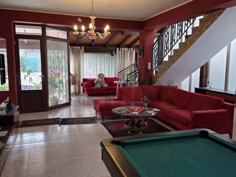 Villa in Vendita a San Giovanni la Punta, 280'000&euro;, 200 m²