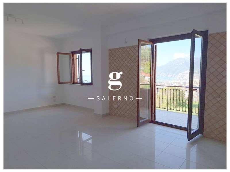 Trilocale in Vendita a Salerno, 380'000&euro;, 123 m²