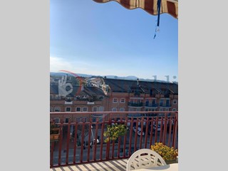 Attico in Vendita a Bastia Umbra, 139'000&euro;, 80 m², con Box