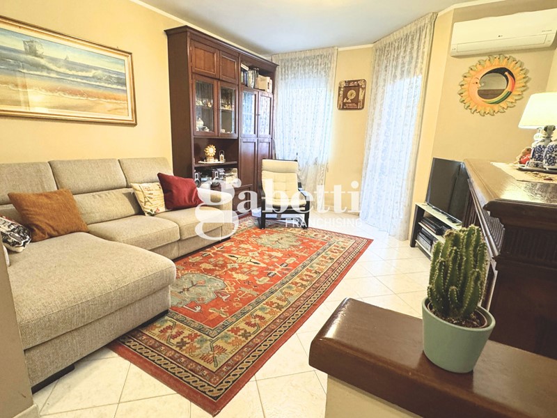 Quadrilocale in Vendita a Torino, 249'000&euro;, 101 m²