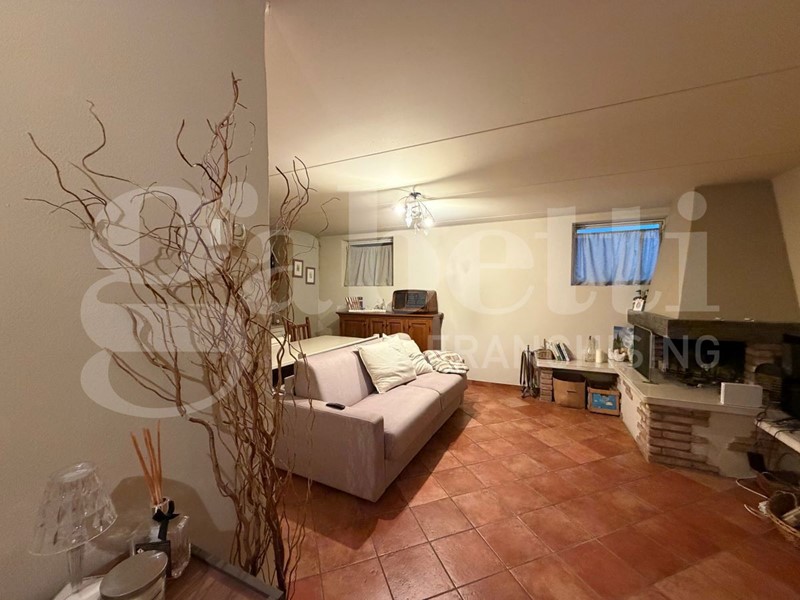 Villetta a schiera in Vendita a Cellatica, 380'000&euro;, 175 m², con Box