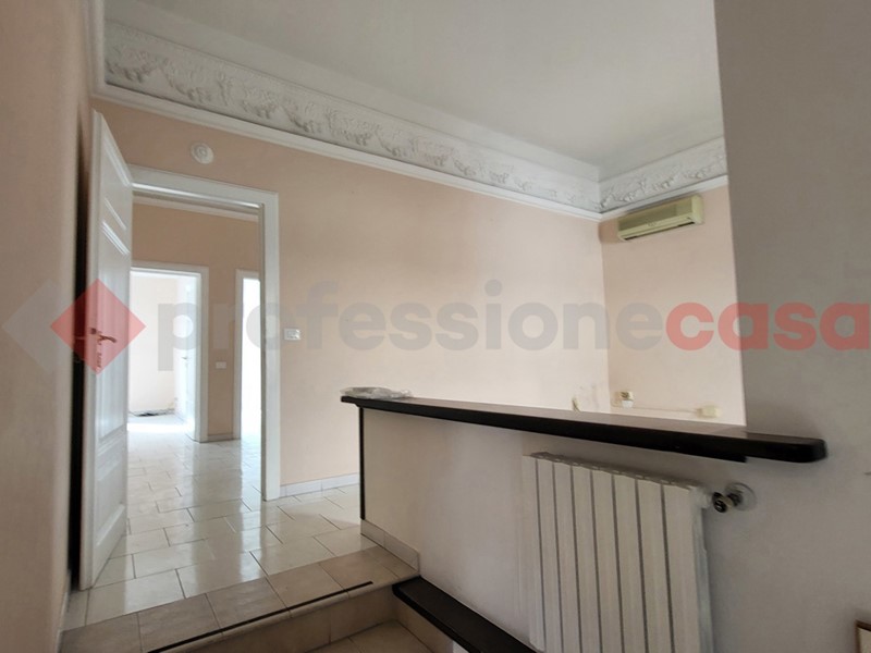 Ufficio in Affitto a Cecina, 950&euro;, 123 m²