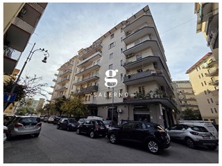 Quadrilocale in Vendita a Salerno, 298'000&euro;, 148 m²