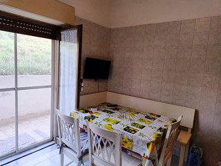 Quadrilocale in Vendita a Messina, 118'000&euro;, 130 m²