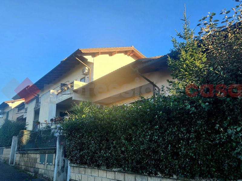 Trilocale in Vendita a Mazzano Romano, 105'000&euro;, 111 m², con Box