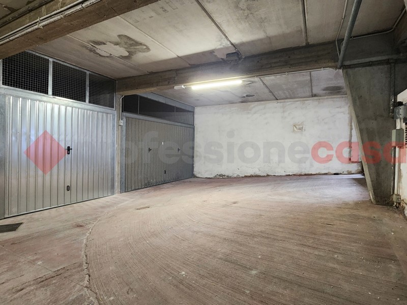 Magazzino in Vendita a Roma, 15'000&euro;, 15 m²