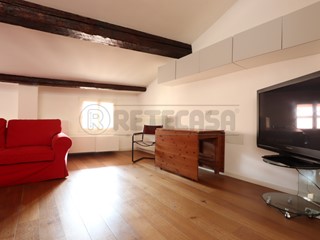 Appartamento in Affitto a Vicenza, 1'350&euro;, 124 m², arredato