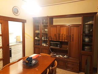 Quadrilocale in Affitto a Jesi, zona Via Roma - Fornace, 530&euro;, 70 m², arredato