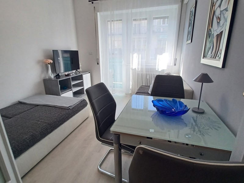 Bilocale in Vendita a Sanremo, 220'000&euro;, 54 m², arredato