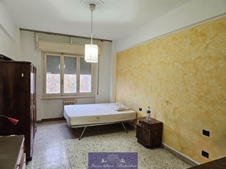 Quadrilocale in Vendita a Firenze, zona San Jacopino, 390'000&euro;, 100 m²
