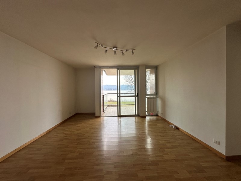 Trilocale in Affitto a Dormelletto, 1'000&euro;, 80 m²