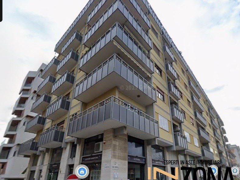 Trilocale in Vendita a Pescara, 190'302&euro;, 148 m²