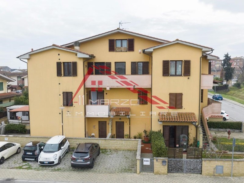 Quadrilocale in Vendita a Ponsacco, 265'000&euro;, 135 m², arredato, con Box