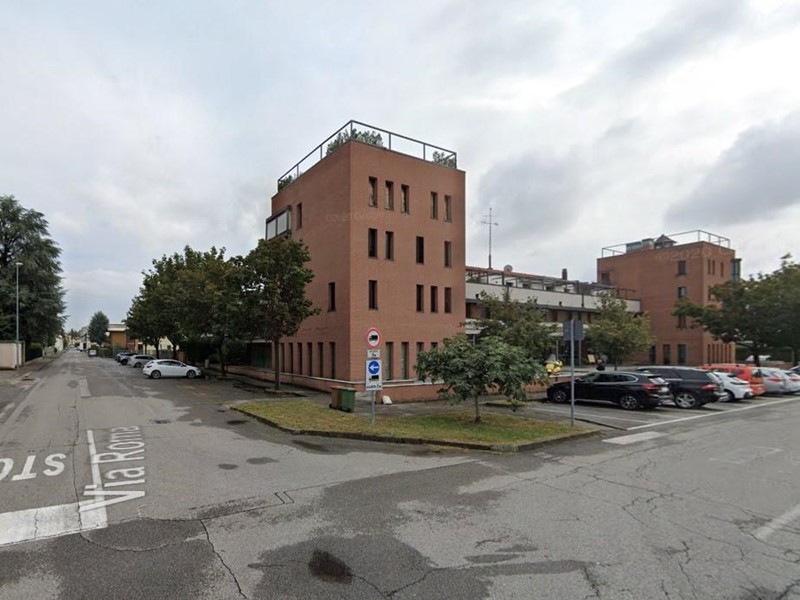 Trilocale in Vendita a Concorezzo, 136'600&euro;, 100 m², con Box