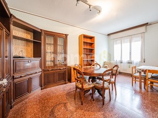 Quadrilocale in Vendita a Casalecchio di Reno, 190'000&euro;, 71 m²