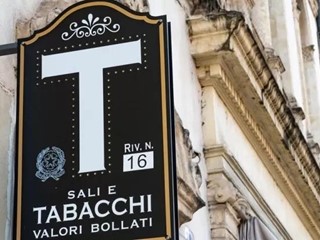 Attività commerciale in Vendita a Bientina, 100'000&euro;, 30 m²