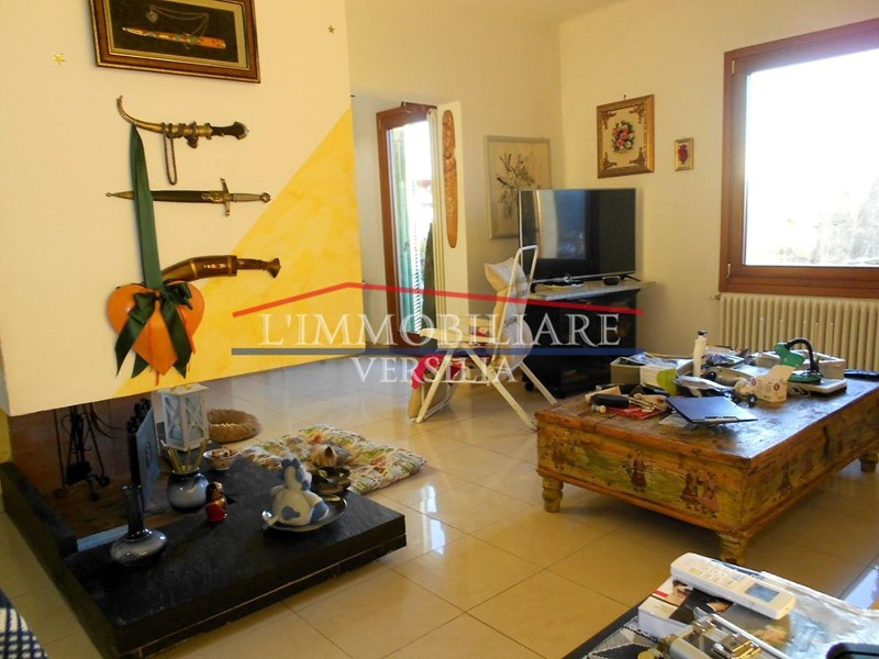 Villa bifamiliare in Vendita a Massa, 235'000&euro;, 85 m², arredato