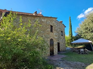 Casale in Vendita a Volterra, 960'000&euro;, 350 m², arredato, con Box