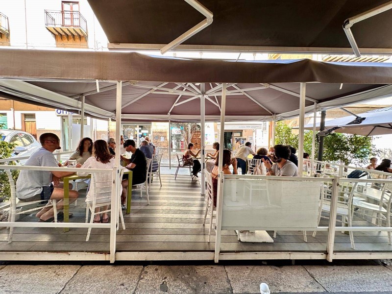 Attività commerciale in Vendita a Castellammare del Golfo, 90 m²