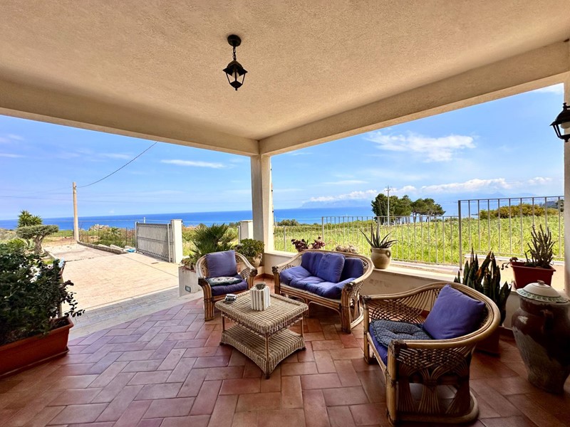 Villa in Vendita a Castellammare del Golfo, 490'000&euro;, 110 m²