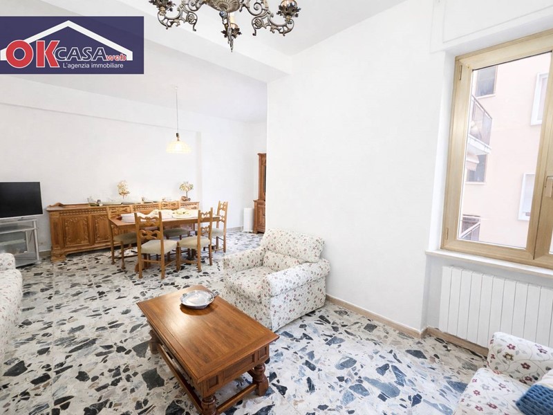 Appartamento in Vendita a Verona, 335'000&euro;, 140 m²