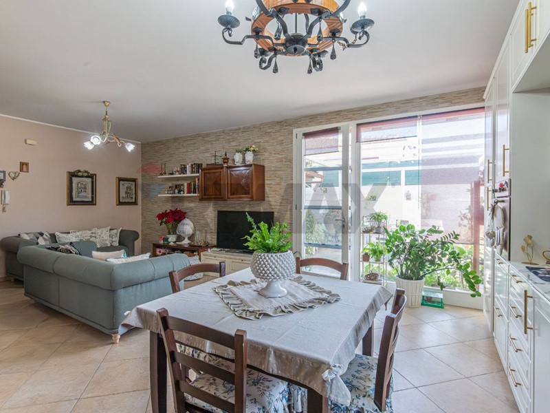 Quadrilocale in Vendita a Melilli, 220'000&euro;, 114 m²