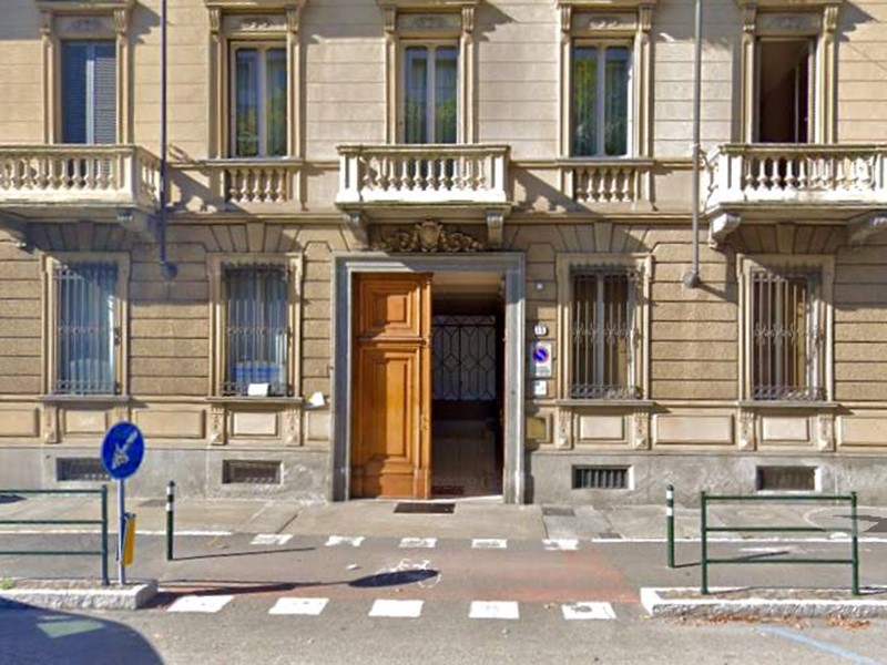 Appartamento in Vendita a Torino, 350'000&euro;, 190 m²