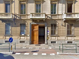 Appartamento in Vendita a Torino, 350'000&euro;, 190 m²