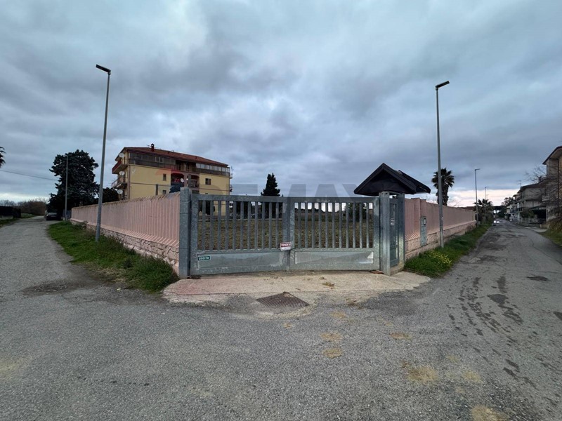 Terreno agricolo in Vendita a Corigliano Rossano, 38'000&euro;, 1670 m²