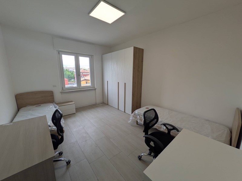 Trilocale in Affitto a Verona, 800&euro;, 80 m²