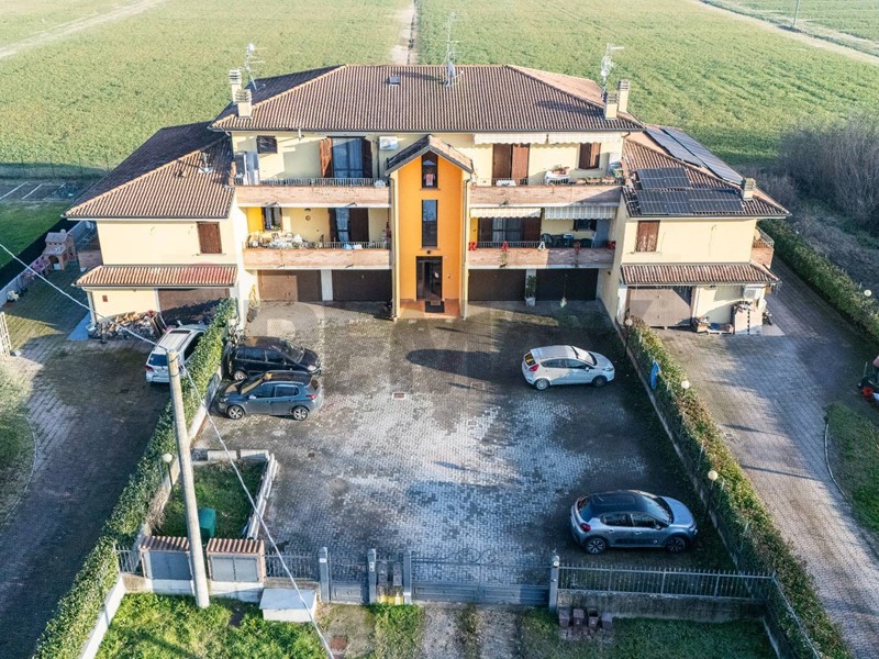 Trilocale in Vendita a Cadelbosco di Sopra, 156'000&euro;, 97 m²