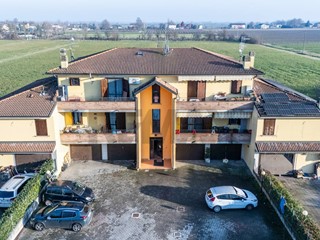 Trilocale in Vendita a Cadelbosco di Sopra, 156'000&euro;, 97 m²