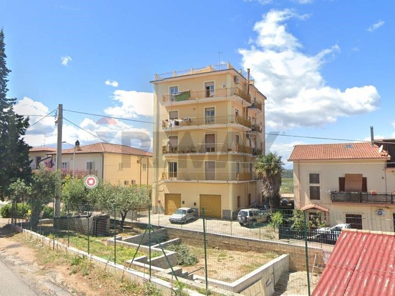 Appartamento in Vendita a Corigliano Rossano, 30'000&euro;, 166 m²