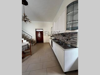 Villa in Vendita a Corigliano Rossano, 28'000&euro;, 107 m²