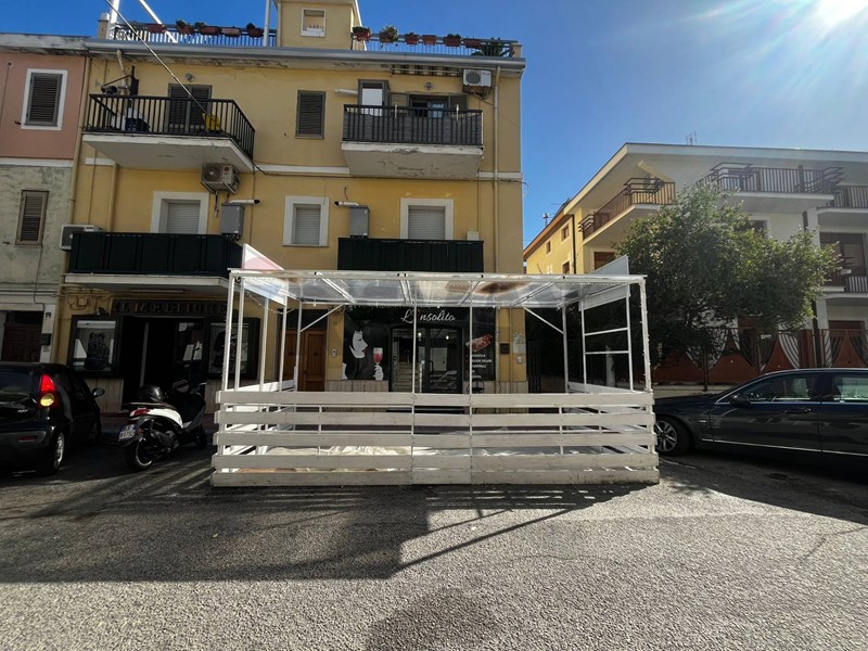 Attività commerciale in Vendita a Corigliano Rossano, 18'000&euro;, 65 m²