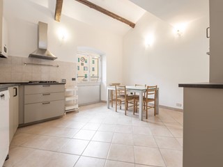 Appartamento in Vendita a Genova, 208'000&euro;, 108 m²