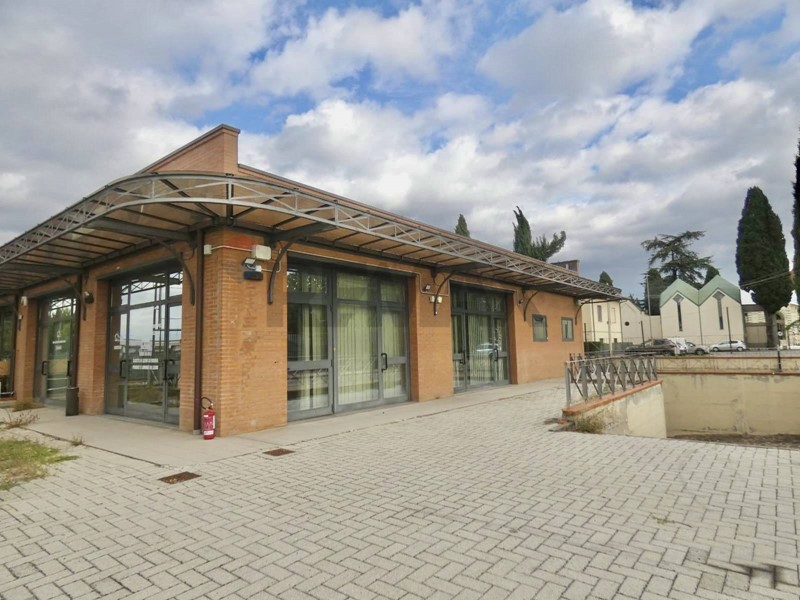 Ufficio in Vendita a Campi Bisenzio, 489'500&euro;, 360 m²