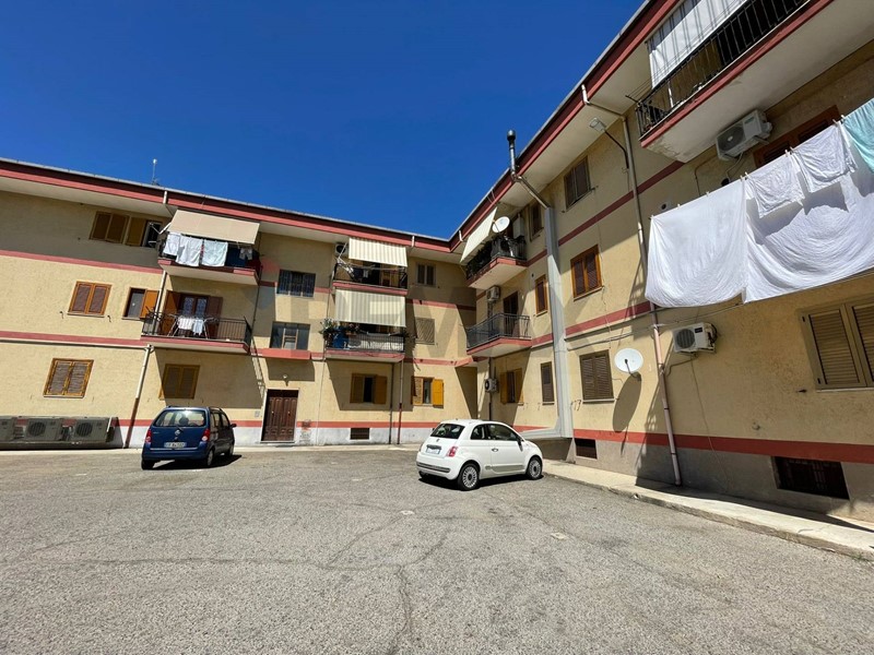 Appartamento in Vendita a Corigliano Rossano, 110'000&euro;, 170 m²