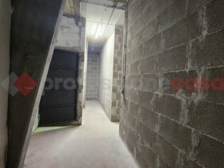 Monolocale in Vendita a Roma, 18'000&euro;, 18 m²