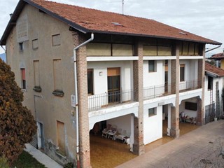 Trilocale in Vendita a Chiari, 89'000&euro;, 75 m²