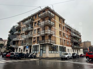 Bilocale in Vendita a Milano, 299'000&euro;, 77 m², arredato