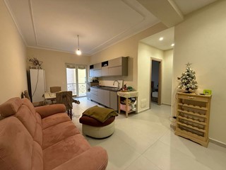 Trilocale in Vendita a Napoli, 385'000&euro;, 70 m², arredato