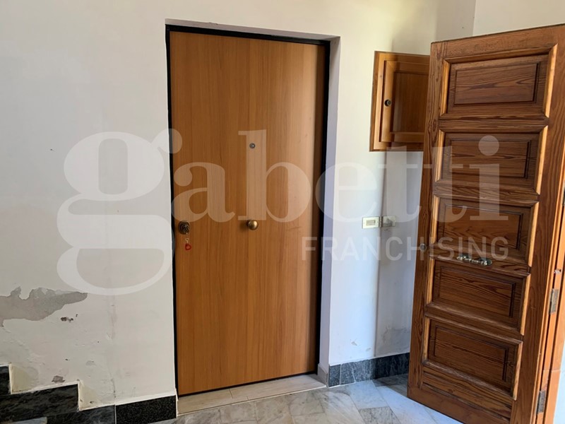 Trilocale in Vendita a Amantea, 52'000&euro;, 78 m²