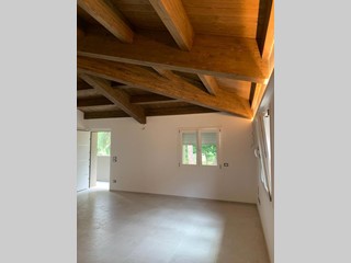 Quadrilocale in Vendita a Bastia Umbra, 230'000&euro;, 120 m²