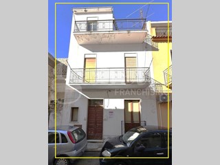 Casa Indipendente in Vendita a Avola, 60'000&euro;, 114 m²
