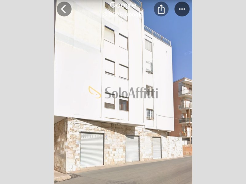 Capannone in Affitto a Barletta, 1'700&euro;, 110 m²